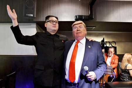 Auftritt von Howard X und Dennis Alan in Osaka