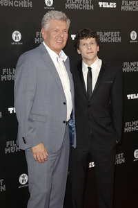 Festivaleröffnung und Filmpremiere 'The Art of Self-Defense', Filmfest München 2019