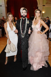 Präsentation der Brautmodenkollektion Pompöös by Semiha Bähr in Berlin