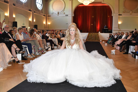 Präsentation der Brautmodenkollektion Pompöös by Semiha Bähr in Berlin