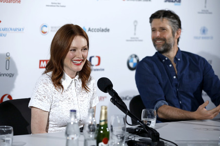 Photocall und Pressekonferenz 'After the Wedding', Karlovy Vary International Film Festival 2019