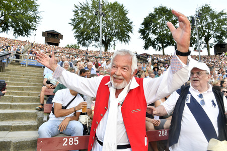 Premiere 'Unter Geiern - Der Sohn des Bärenjägers' in Bad Segeberg