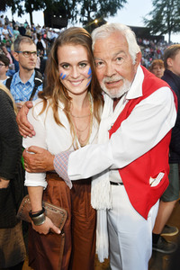 Premiere 'Unter Geiern - Der Sohn des Bärenjägers' in Bad Segeberg