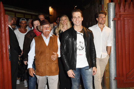 Premiere 'Unter Geiern - Der Sohn des Bärenjägers' in Bad Segeberg