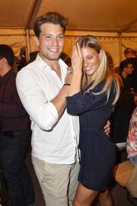 Premiere 'Unter Geiern - Der Sohn des Bärenjägers' in Bad Segeberg