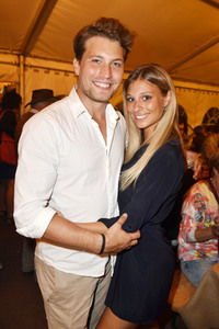 Premiere 'Unter Geiern - Der Sohn des Bärenjägers' in Bad Segeberg