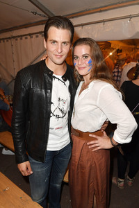 Premiere 'Unter Geiern - Der Sohn des Bärenjägers' in Bad Segeberg