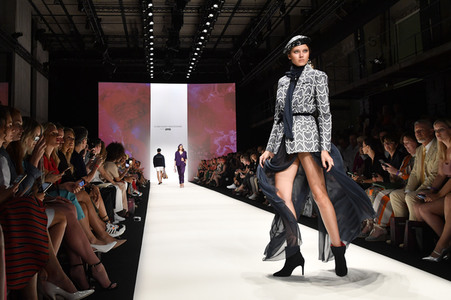 Guido Maria Kretschmer Fashion Show auf der Berlin Fashion Week Spring/Summer 2020