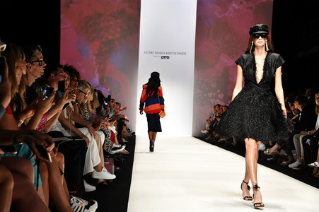 Guido Maria Kretschmer Fashion Show auf der Berlin Fashion Week Spring/Summer 2020