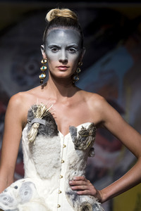 Maya Hansen Fashion Show auf der Mercedes-Benz Fashion Week Madrid Spring/Summer 2020