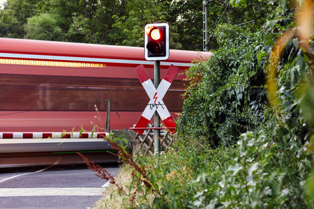 Symbolfoto Bahnschranke
