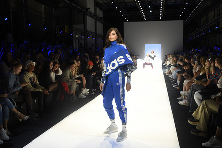 Adidas Fashion Show auf der About You Fashion Week in Berlin