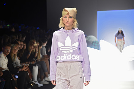Adidas Fashion Show auf der About You Fashion Week in Berlin