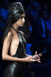 Alaska Fashion Show auf der Mercedes-Benz Fashion Week Madrid Spring/Summer 2020