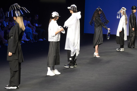 Alaska Fashion Show auf der Mercedes-Benz Fashion Week Madrid Spring/Summer 2020