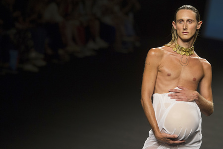 Di Petsa Fashion Show auf der Mercedes-Benz Fashion Week Madrid Spring/Summer 2020