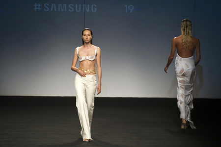 Di Petsa Fashion Show auf der Mercedes-Benz Fashion Week Madrid Spring/Summer 2020