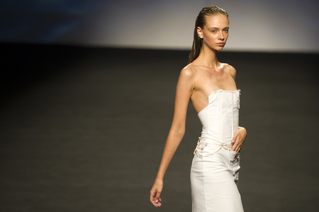 Di Petsa Fashion Show auf der Mercedes-Benz Fashion Week Madrid Spring/Summer 2020