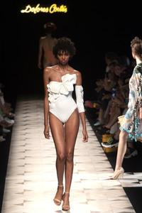 Dolores Cortes Fashion Show auf der Mercedes-Benz Fashion Week Madrid Spring/Summer 2020