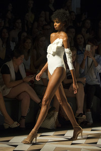 Dolores Cortes Fashion Show auf der Mercedes-Benz Fashion Week Madrid Spring/Summer 2020