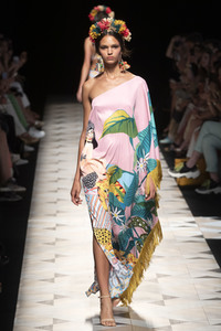 Dolores Cortes Fashion Show auf der Mercedes-Benz Fashion Week Madrid Spring/Summer 2020