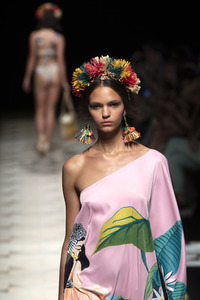 Dolores Cortes Fashion Show auf der Mercedes-Benz Fashion Week Madrid Spring/Summer 2020