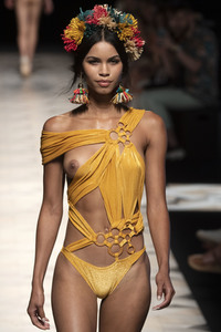 Dolores Cortes Fashion Show auf der Mercedes-Benz Fashion Week Madrid Spring/Summer 2020