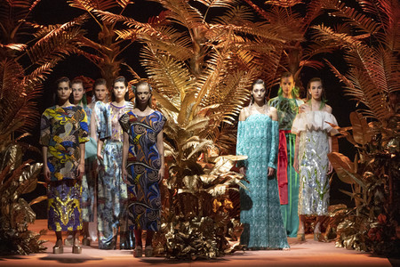 Juan Duyos Fashion Show auf der Mercedes-Benz Fashion Week Madrid Spring/Summer 2020