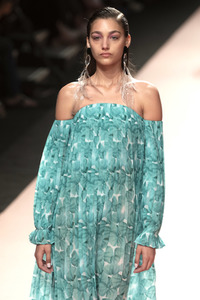 Juan Duyos Fashion Show auf der Mercedes-Benz Fashion Week Madrid Spring/Summer 2020