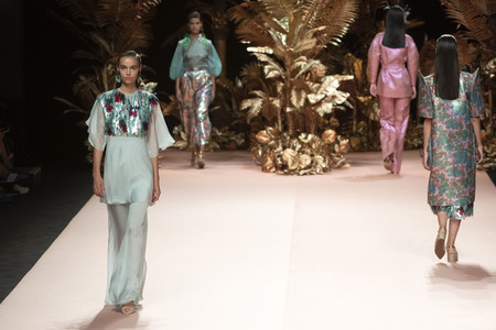 Juan Duyos Fashion Show auf der Mercedes-Benz Fashion Week Madrid Spring/Summer 2020