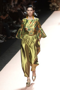 Juan Duyos Fashion Show auf der Mercedes-Benz Fashion Week Madrid Spring/Summer 2020