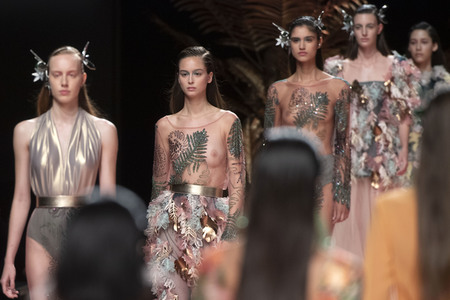 Juan Duyos Fashion Show auf der Mercedes-Benz Fashion Week Madrid Spring/Summer 2020