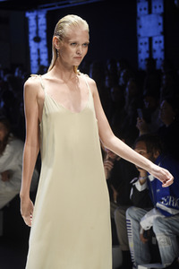 LeGer by Lena Gercke Fashion Show auf der About You Fashion Week in Berlin