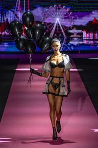 Andres Sarda Fashion Show auf der Mercedes-Benz Fashion Week Madrid Spring/Summer 2020