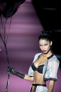 Andres Sarda Fashion Show auf der Mercedes-Benz Fashion Week Madrid Spring/Summer 2020