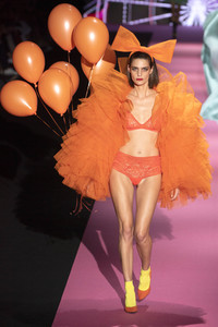 Andres Sarda Fashion Show auf der Mercedes-Benz Fashion Week Madrid Spring/Summer 2020