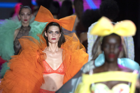 Andres Sarda Fashion Show auf der Mercedes-Benz Fashion Week Madrid Spring/Summer 2020