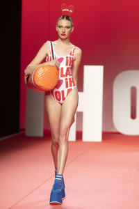 Agatha Ruiz de la Prada Fashion Show auf der Mercedes-Benz Fashion Week Madrid Spring/Summer 2020