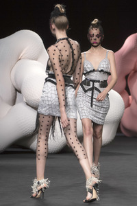 Ana Locking Fashion Show auf der Mercedes-Benz Fashion Week Madrid Spring/Summer 2020