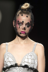 Ana Locking Fashion Show auf der Mercedes-Benz Fashion Week Madrid Spring/Summer 2020