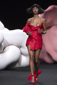 Ana Locking Fashion Show auf der Mercedes-Benz Fashion Week Madrid Spring/Summer 2020