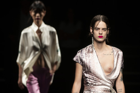 Marcos Luengo Fashion Show auf der Mercedes-Benz Fashion Week Madrid Spring/Summer 2020