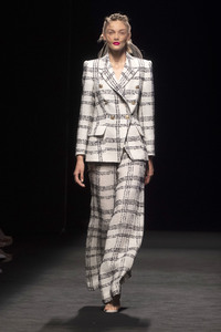 Miguel Marinero Fashion Show auf der Mercedes-Benz Fashion Week Madrid Spring/Summer 2020