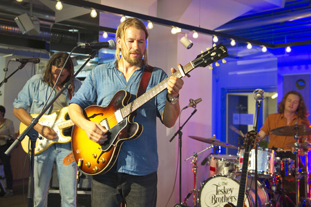 Showcase von The Teskey Brothers in Berlin