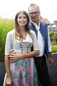 Präsentation der Catherine Hummels by Angermaier Trachten in München