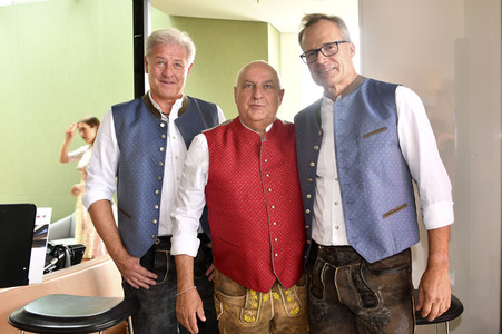 Präsentation der Catherine Hummels by Angermaier Trachten in München