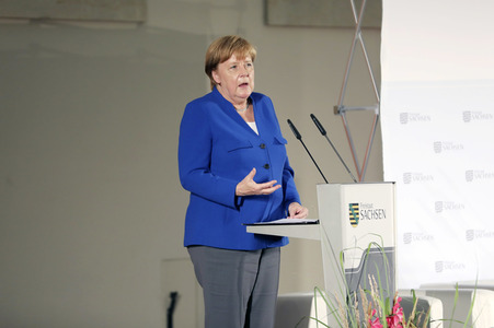 Angela Merkel beim Frauennetzwerktreffen in Dresden