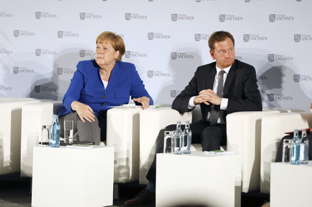 Angela Merkel beim Frauennetzwerktreffen in Dresden