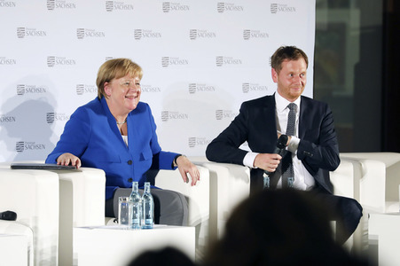 Angela Merkel beim Frauennetzwerktreffen in Dresden