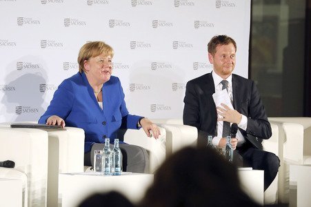 Angela Merkel beim Frauennetzwerktreffen in Dresden